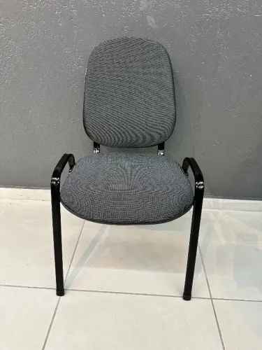 30 Cadeiras Almofadadas 