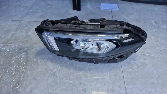 Farol Mercedes A200 2020 2022 Original