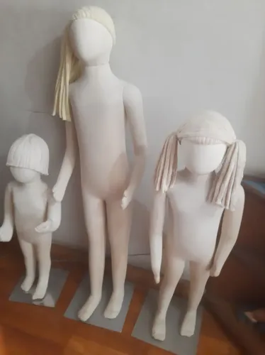 Manequins infantis