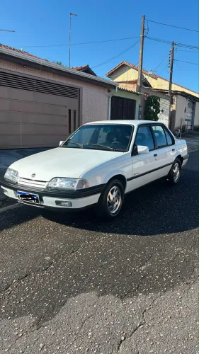 Chevrolet Monza GLS/ Hi-tech 2.0 EFI 2P E 4P 1996