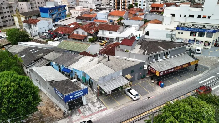 Terreno de 515m² na Trindade