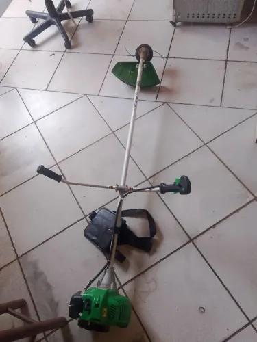 Roçadeira profissional