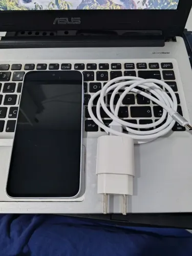 sansumg galaxy A35; excelente.