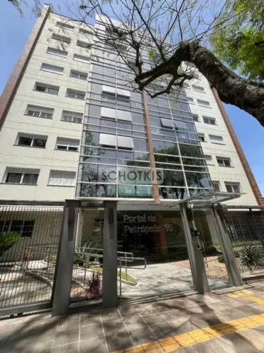 IMOBILIÁRIA SCHOTKIS VENDE EXCELENTE APARTAMENTO DE 03 DORMITÓRIOS, 104,19M² PRIVATIVOS, Ú