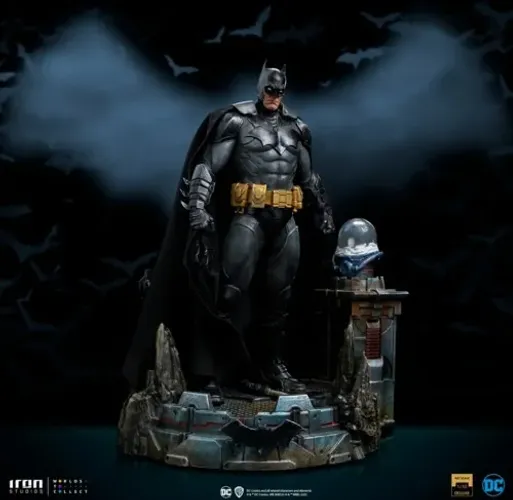 Batman Unleashed Iron Studios DC 1/10
