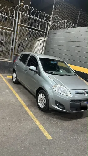 Fiat Palio Attractive 1.0 EVO Fire Flex 8V 5P 2012