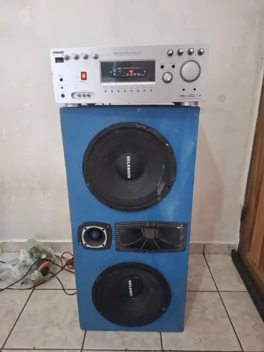 Vendo Amplificador + Caixa de Som 
