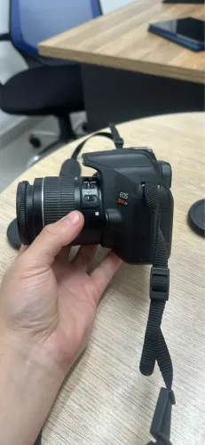 CANNON T7 (pouco usada)