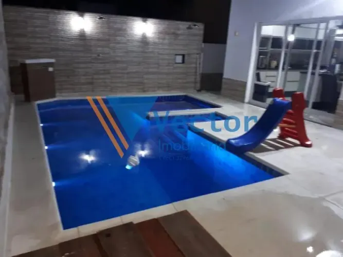 Casa a venda localizada no condomínio Arujá 5! Aceita Permuta.