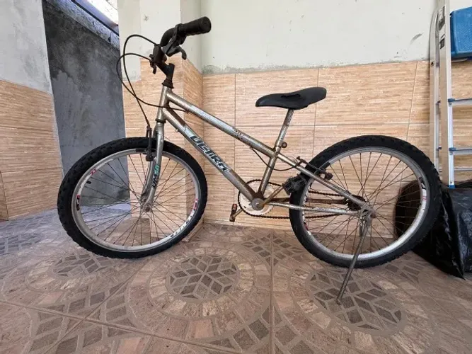 Bicicleta ARO 24roda de alumínio