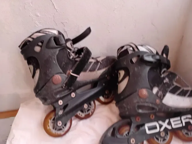 Vendo um patins usado