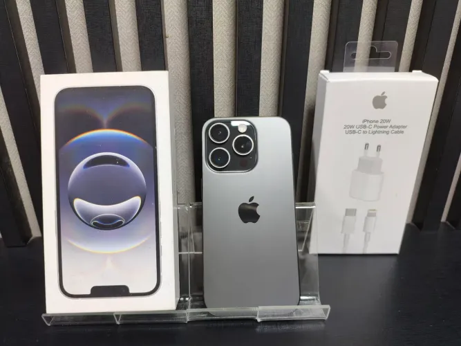 Celular iPhone 15 pro 128gb totalmente original com carregador novo lacrado 