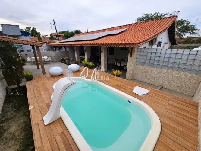 Casa fora de condomínio com 05 quartos e piscina privativa à venda em Gravatá/PE!