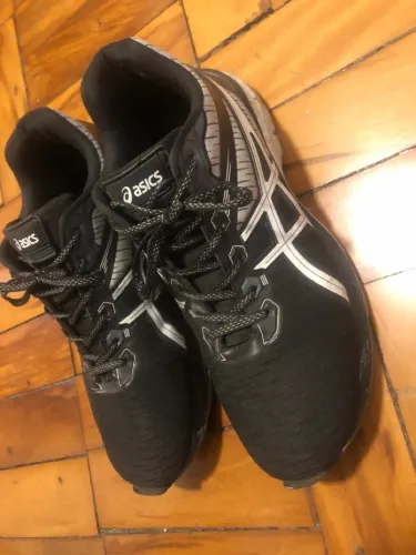 Tenis Asics
