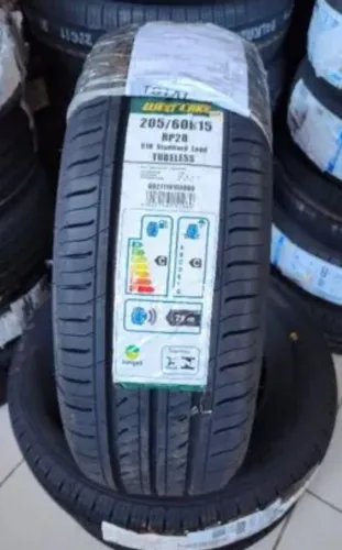 Pneu 225/45/17. 215/45/17. 235/75/17.5. 215/75/17.5