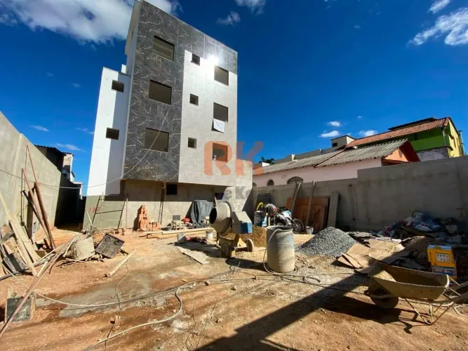 Área Privativa 2 quartos (1 suíte) com vaga em Copacabana, Belo Horizonte