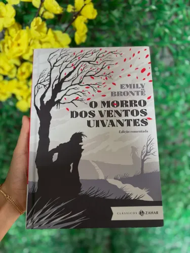 Livro O morro dos ventos uivantes: edição comentada.