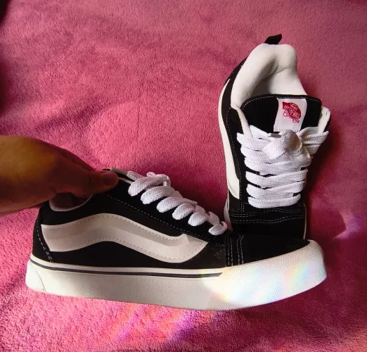 Tênis VANS KNU SKOOL