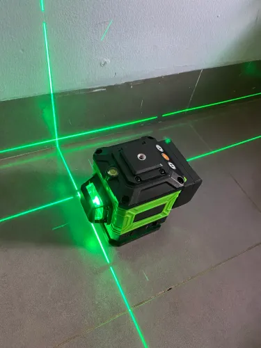 Nível a Laser 12 Linhas 360 Graus