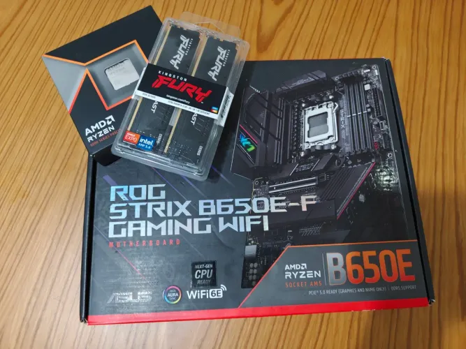 Kit b650-e rog Strix 32gb ddr5 6000mhz cl30 Ryzen 9 9950x 