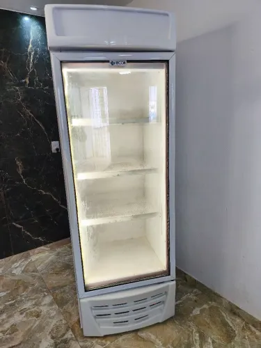 EXPOSITOR DE BEBIDAS