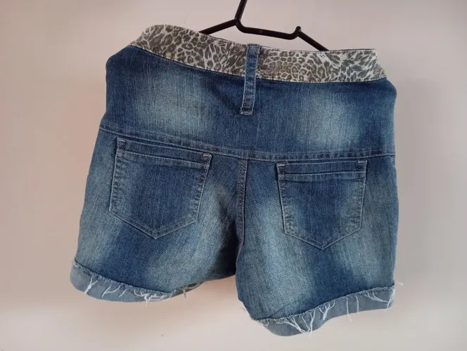 Short número 38