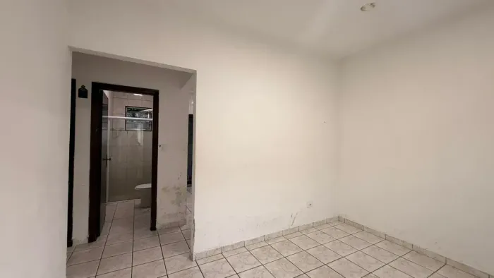 Casa em condomínio 2 dormitórios na Vila Antártica - Praia Grande por apenas R$ 1800,00 me