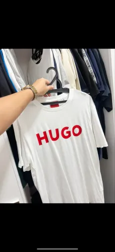 Camiseta Hugo