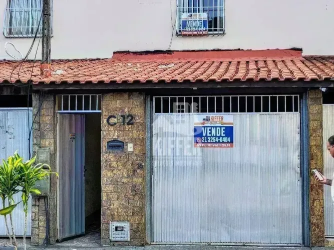 Casa com 2 quartos e garagem em Neves
