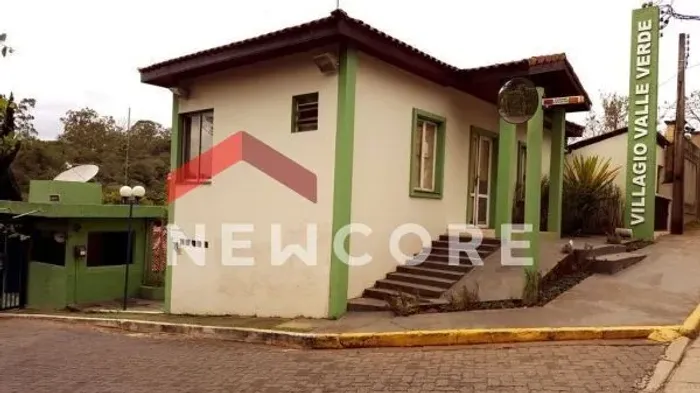 Casa de condomínio em Estrada Municipal do Embu - Granja Viana - Cotia/SP