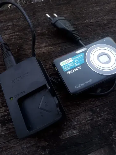 Camera cyber shot dsc-w310
