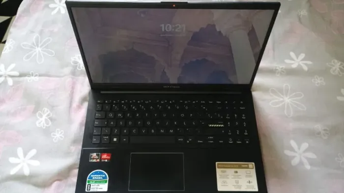 Notebbok Asus Vivobook