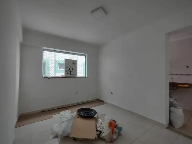 LINDO APARTAMENTO DE 2 DORMITÓRIOS REFORMADO!