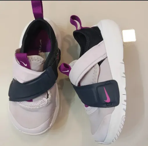 Tênis Nike Flex Advance tamanho 25 