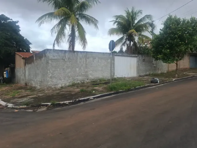Lote Capuava esquina escriturado e Registrado ( Goiânia Goiás)