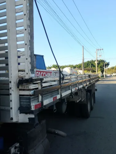 Carroceria madeira 8,50 mts