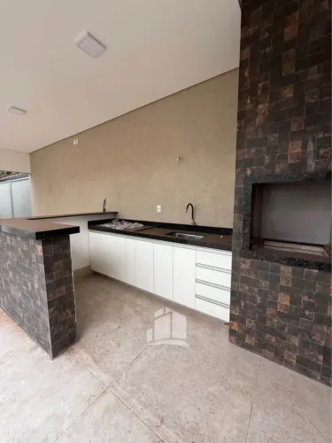 Casa a venda - Bairro: Jussara