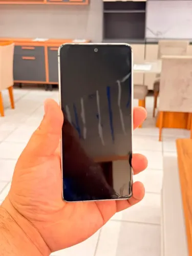 Vende-se um celular POCO M7 PRO