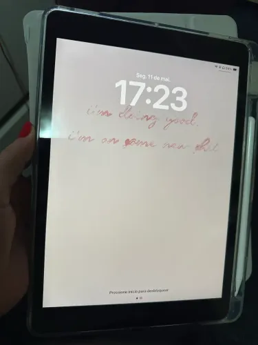 iPad 9ª geração 64 GB (2022) Prata - Com película lacrada