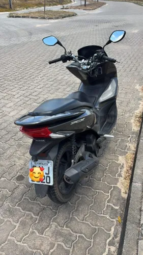 Vendo Moto PCX em Perfeito Estado