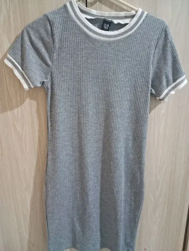 Vestido cinza Tam g pequeno