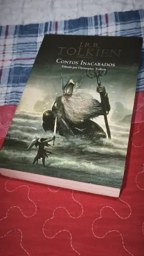 Contos Inacabados J. E. E. Tolkien 