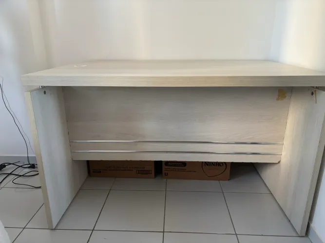 Mesa para escritório/estudos 