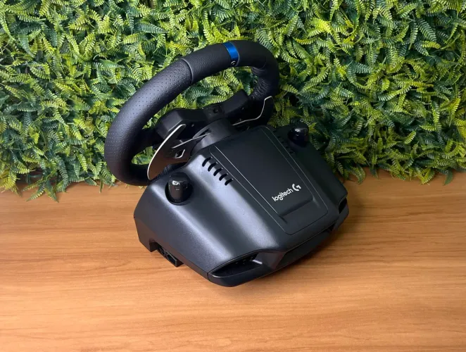 Volante Logitech G29 para PS4, PS5 e PC - Impecável