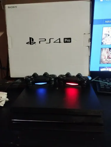 Ps4 pro com caixa + e controles e jogos 