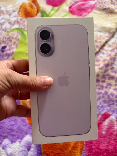 iPhone 17