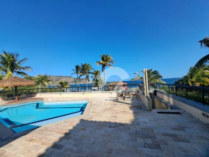 Casa com 3 dormitórios à venda, 205 m² por R$ 1.690.000,00 - Camboinhas - Niterói/RJ
