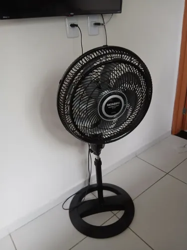 Ventilador de Pé