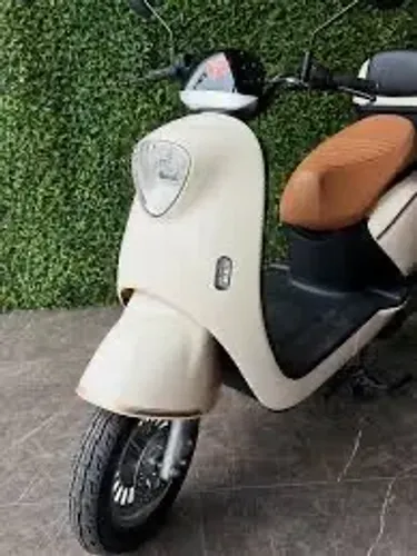 ? Vendo Yadea M6H 1000W - Mobilidade, Economia e Praticidade!