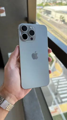 iPhone 15 pro max 256gb Titanium Natural